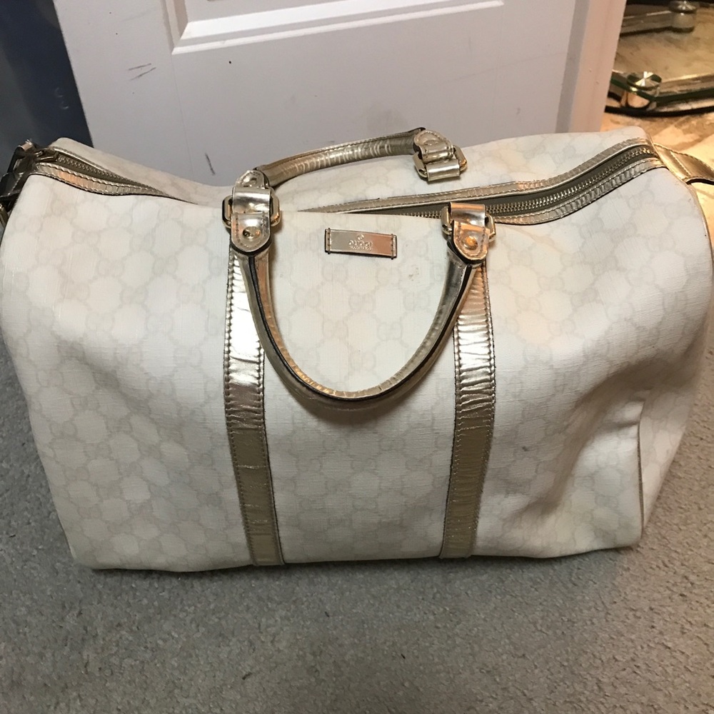 GUCCI Silver and White Dr. Bag 100% authentic
